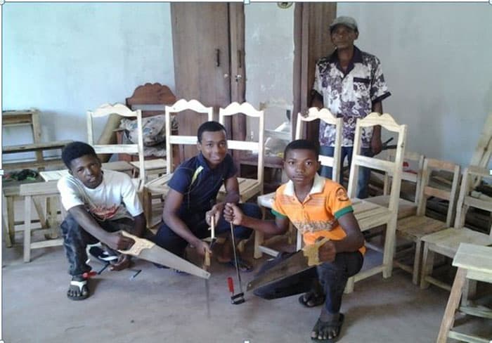 CONSTRUCTION D'UN ATELIER MENUISERIE